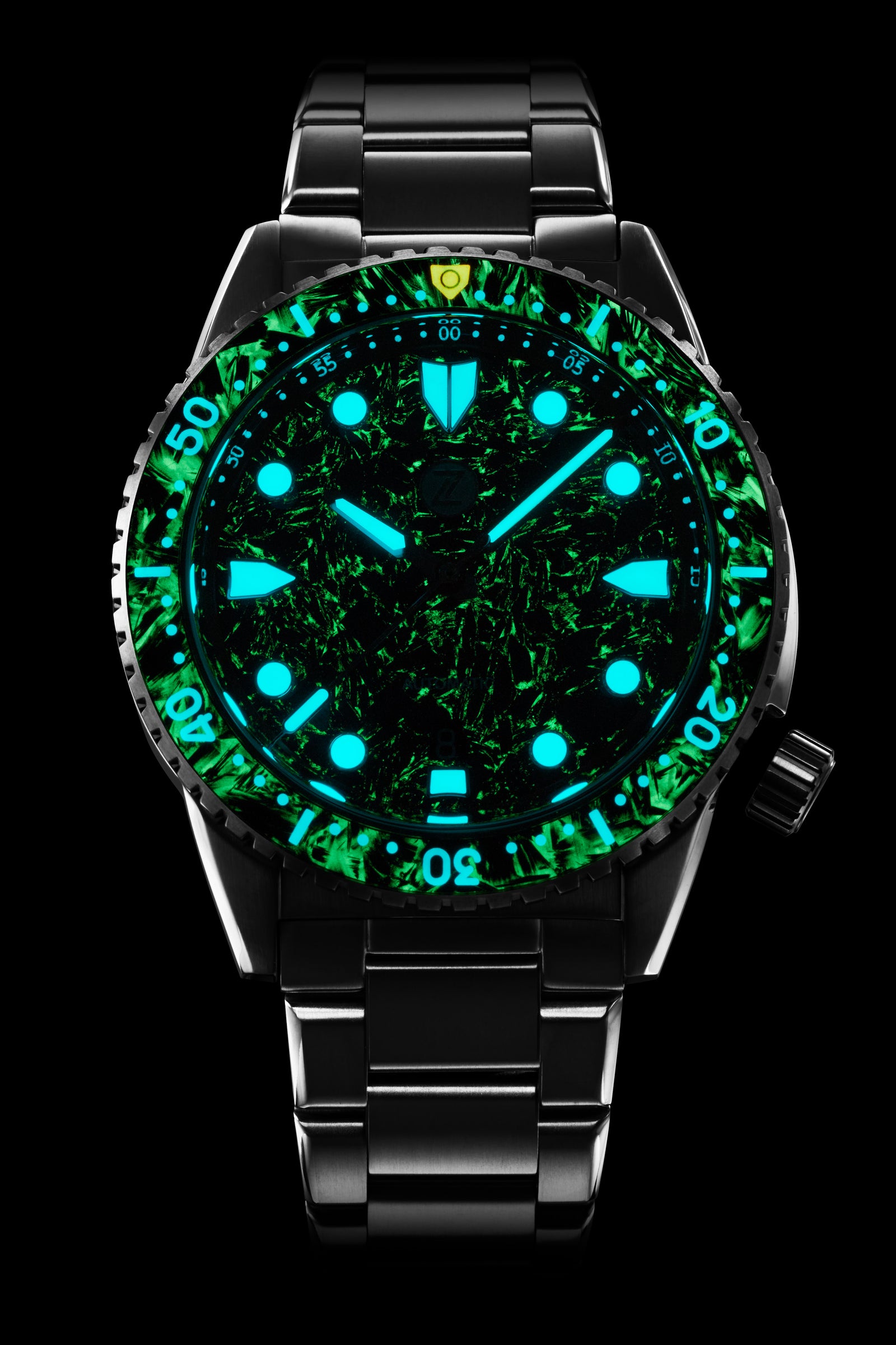 Great White 43mm Ti 'Carbon' – Zelos Watches