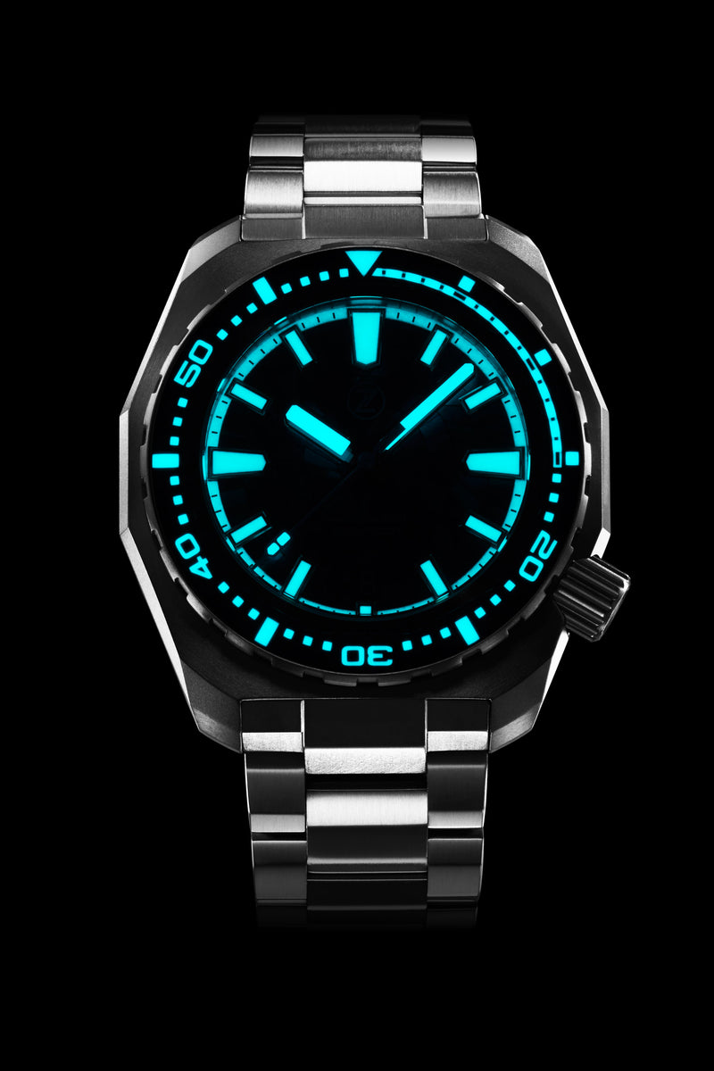 Hammerhead V3 300m Ti 'Mosaic MOP' – Zelos Watches