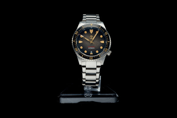 Mako V3 300m Ti 'Vintage Black' – Zelos Watches