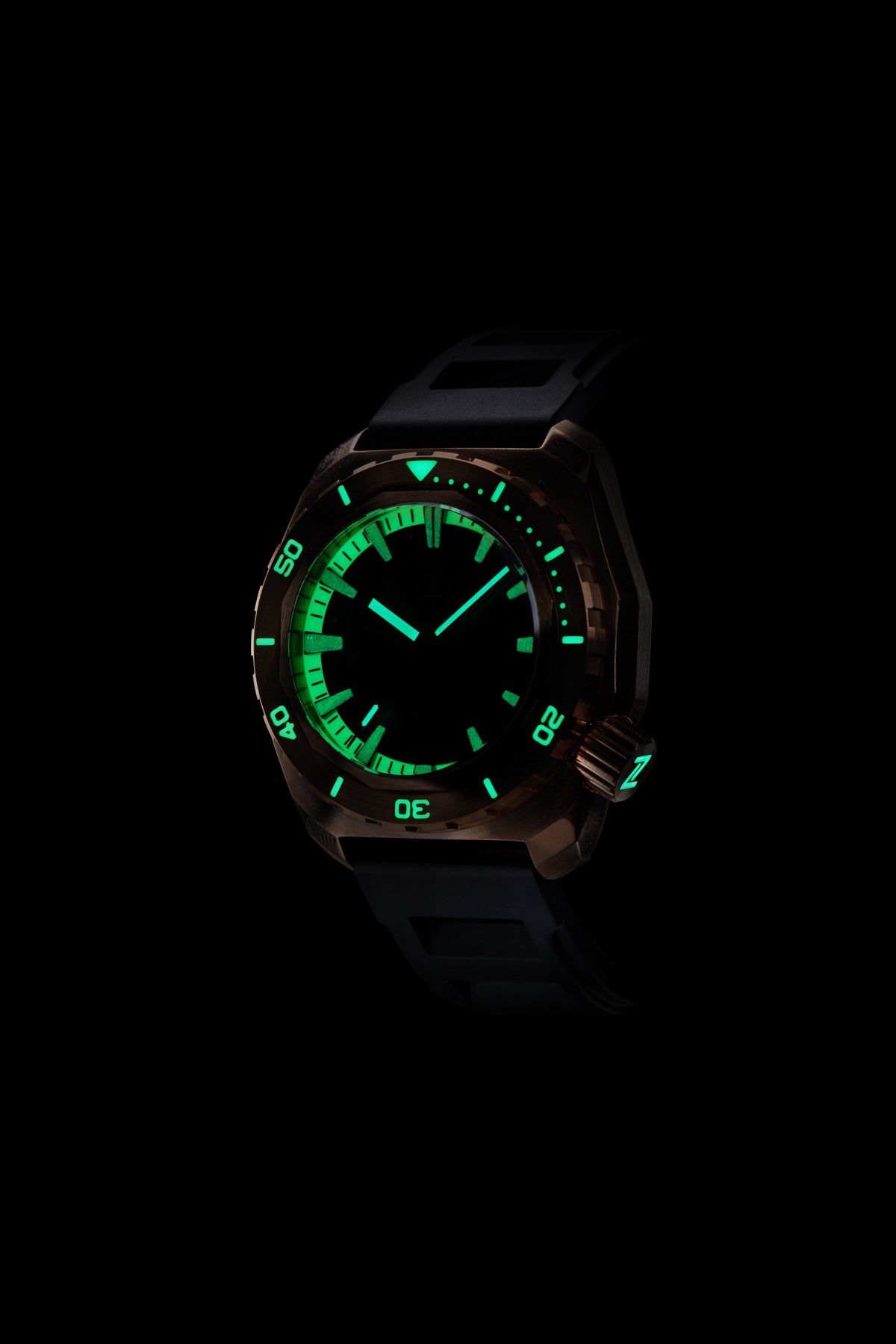 Hammerhead 1000m Diver – Zelos Watches