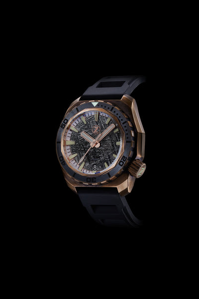 HammerHead-Black-Bezel-Meteor-